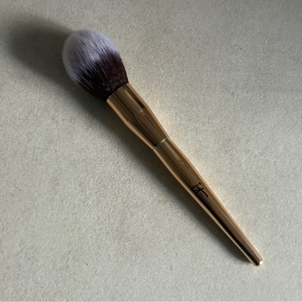 IT Brushes for ULTA Luxe Powder Brush Gold Handle Soft Bristles